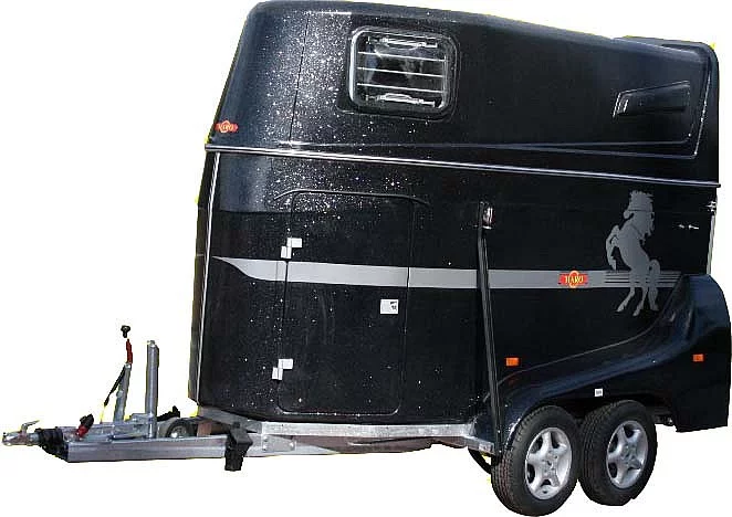 Zapůjčím přepravník pro koně se sedlovnou - 1300kg